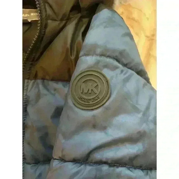 Micheal Kors Boys Winter Coat Size 10/12 - Picture 2 of 6